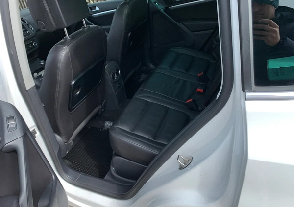 Volkswagen Tiguan cena 49900 przebieg: 198797, rok produkcji 2012 z Wojcieszów małe 326